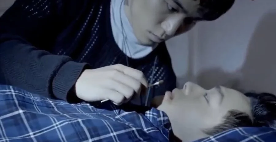 Выход - главный постер